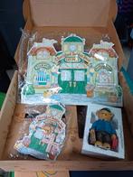 Cherished Teddies Town Depot Set Compleet!, Ophalen of Verzenden, Zo goed als nieuw, Beeldje, Cherished Teddies