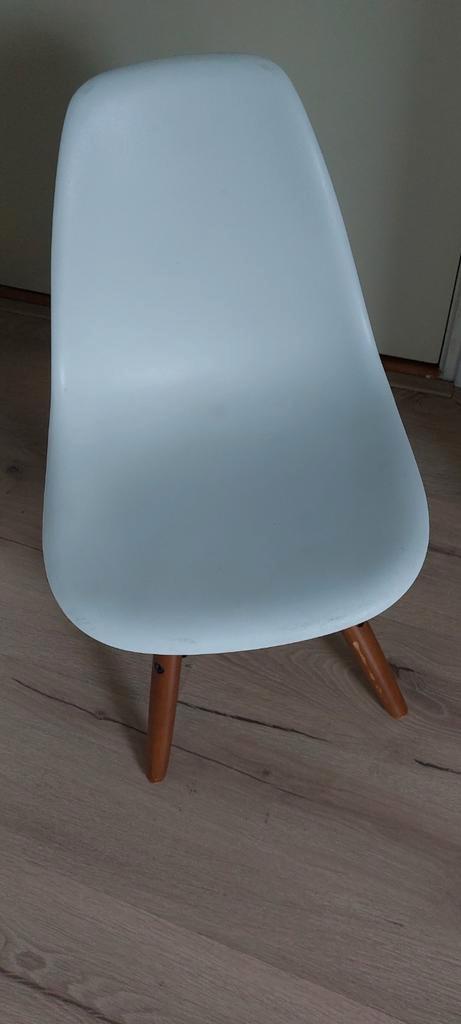 Kinderstoel wit 2 stuks, Huis en Inrichting, Stoelen, Zo goed als nieuw, Wit, Ophalen