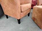 2 stoelen met hocker voor 125=!!, Huis en Inrichting, Stoelen, Ophalen, Gebruikt, Twee, Bruin