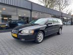 Volvo V70 2.4 Edition I 268.000KM! Origineeel NL Half leer N, Voorwielaandrijving, Navigatiesysteem, Beige, Leder en Stof
