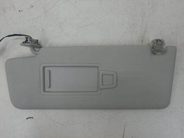 VW Tiguan 571 Zonneklep Links Wit 571857551 beschikbaar voor biedingen