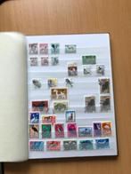 320 postzegels Dieren en één velletje zie ook de foto's, Verzenden, Gestempeld, Dier of Natuur