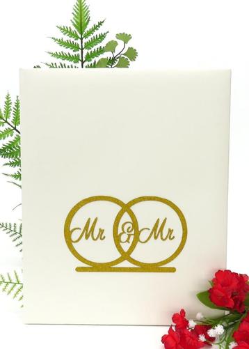 Schitterende Mr & Mr gouden ringen gastenboek. beschikbaar voor biedingen