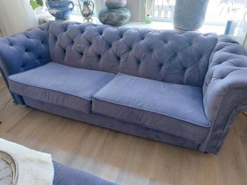 ruime tweezitsbank met hocker paars fluweel  beschikbaar voor biedingen