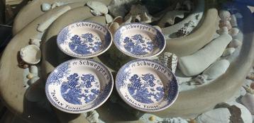 4 antiek klein blauw borden beschikbaar voor biedingen