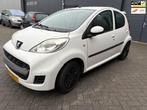 Peugeot 107 1.0-12V XS Hele leuke! Spoiler!, Auto's, Peugeot, Voorwielaandrijving, Euro 5, Gebruikt, Zwart