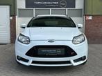 Ford Focus Wagon 2.0 EcoBoost ST-2/PARKS/NAVI/CRUISE/APK, Euro 5, 4 cilinders, Wit, 14 km/l