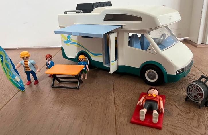 Playmobil camper, Kinderen en Baby's, Speelgoed | Playmobil, Zo goed als nieuw, Ophalen of Verzenden