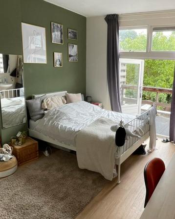 Wit bed 140x200 incl lattenbodem en matras