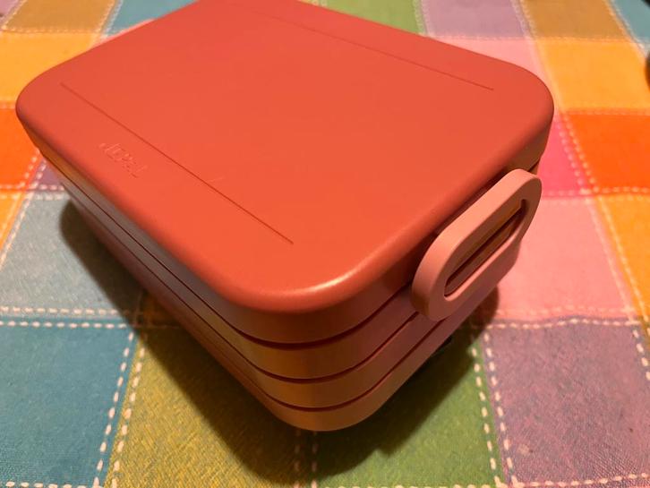 Mepal lunchbox midi (900ml) - roze, Huis en Inrichting, Keuken | Tupperware, Nieuw, Overige typen, Wit, Ophalen of Verzenden