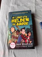 Max Brallier - De laatste helden op aarde, Ophalen of Verzenden, Zo goed als nieuw, Max Brallier