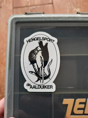 G e z o c h t; stickers De Aalduiker Den Haag  beschikbaar voor biedingen