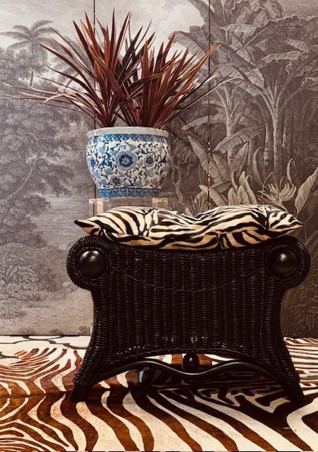 ZWART ROTAN RIET RATTAN HOCKER VOETENBANK POEF OTTOMAN, Huis en Inrichting, Banken | Voetenbanken en Poefen, Minder dan 50 cm