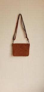 Nieuw! Suede Crossbodytas. Bruin., Verzenden, Nieuw, Bruin, Schoudertasje