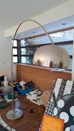 Ronde vloer lamp met boog - nieuwprijs 300 eur, Ophalen, Zo goed als nieuw