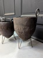 Antieke Chinese metalen potten op standaard - set, Ophalen of Verzenden