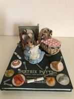 Beatrix Potter Hunca Munca Muis Beeldje op Boek Ltd. Edition, Verzamelen, Ophalen of Verzenden, Zo goed als nieuw, Dier