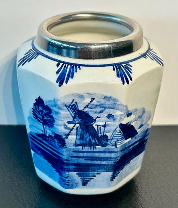 Delfts blauw lepelvaasje beschikbaar voor biedingen