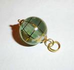 Hanger Globe Wereldbol 18K, Verzenden, Zo goed als nieuw, Met edelsteen, Goud