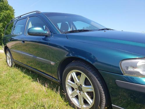 Volvo V70 2.4 170PK 2002 Groen, Auto's, Volvo, Particulier, V70, ABS, Adaptive Cruise Control, Airbags, Airconditioning, Centrale vergrendeling