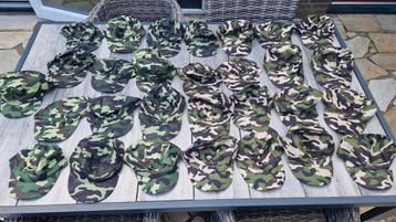 29 Camouflage Petten - Zo Goed Als Nieuw! beschikbaar voor biedingen