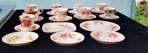 9 set kop schotel gebaksborden vintage Royal Albert servies, Huis en Inrichting, Keuken | Servies, Zo goed als nieuw, Kop(pen) en/of Schotel(s)