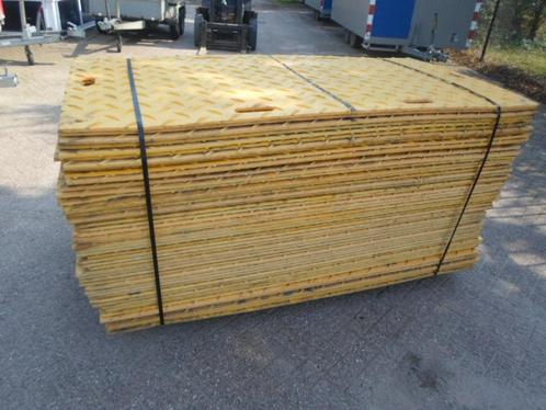 Te huur aangeboden Kunststof rijplaten, Doe-het-zelf en Verbouw, Platen en Panelen, Gebruikt, Overige materialen, Minder dan 20 mm