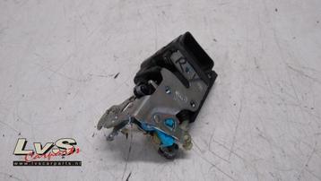 Deurslot Mechaniek 4Deurs rechts-voor van een Chevrolet Spar beschikbaar voor biedingen