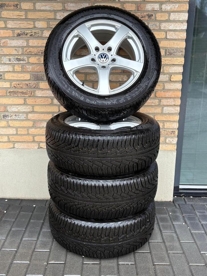 VW- Touareq 2013 winterbanden set met velgen 255/55R18, Auto-onderdelen, Banden en Velgen, Banden en Velgen, Winterbanden, 18 inch