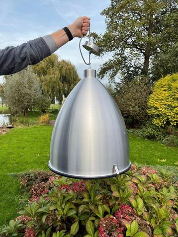 Industriële hanglamp van Zuiver. beschikbaar voor biedingen