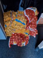 Te koop heerlijke aardappels en uien, Ophalen