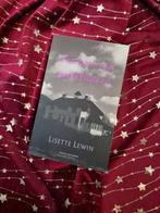 Hart van Prikkeldraad - Lisette Lewin WOII Roman, Boeken, Ophalen of Verzenden, Gelezen