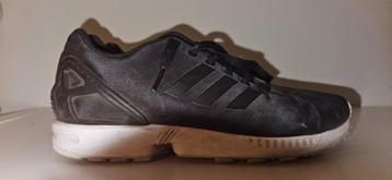 zwarte adidas senakers maat 39,3 voor maar € 7,50 beschikbaar voor biedingen