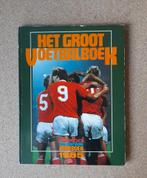 Het groot voetbalboek Voetbal International jaarboek 1985, Voetbal International, Balsport, Ophalen of Verzenden, Zo goed als nieuw