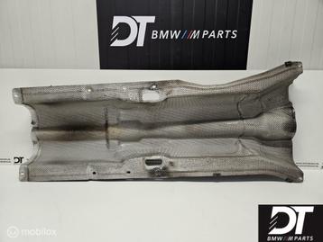 Hitteschild uitlaat BMW M6 E63 S85 V10 S85B50 51487898124 beschikbaar voor biedingen