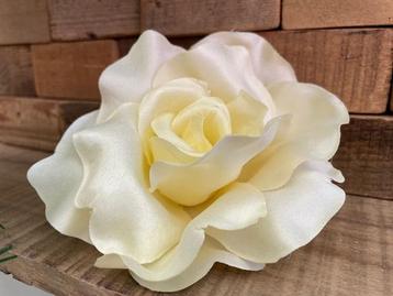AANBIEDING!!! Partij nieuwe kunstbloemen duurzaam versiering beschikbaar voor biedingen