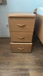 Nachtkastje te koop, Ophalen of Verzenden, Zo goed als nieuw, Hout