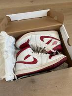 Womens Air Jordan 1 MID, Kleding | Dames, Schoenen, Nike Air Jordan, Wit, Ophalen of Verzenden, Sneakers of Gympen