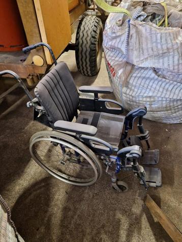 Rolstoel carnaval beschikbaar voor biedingen
