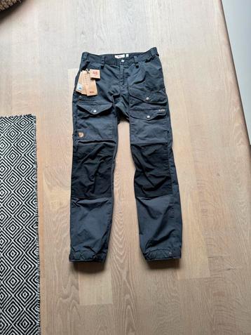 Nieuwstaat fjallraven vida pro ventilated maat 48 g1000 beschikbaar voor biedingen