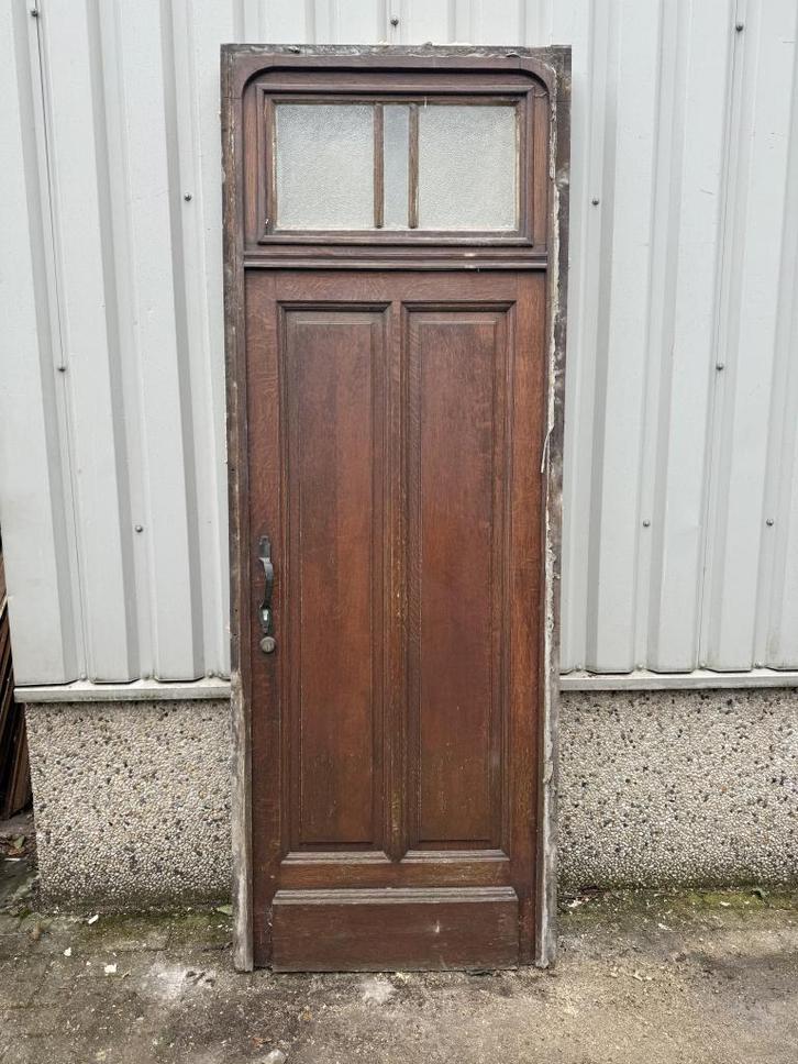 Prachtige antieke eiken voordeur met kozijn, Doe-het-zelf en Verbouw, Deuren en Horren, Zo goed als nieuw, Buitendeur, 200 tot 215 cm