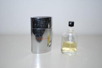 Miniatuur Iceberg Fluid beschikbaar voor biedingen