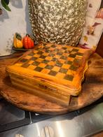 Uniek schaakbord / dambord van olijfhout, Hobby en Vrije tijd, Gezelschapsspellen | Bordspellen, Ophalen of Verzenden, Zo goed als nieuw