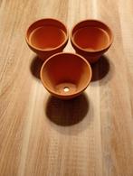 Kleine terracotta bloempotjes 10 hoog en 1 1l breed., Tuin en Terras, Bloempotten, Ophalen of Verzenden, Zo goed als nieuw, Rond