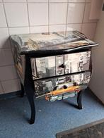 Nacht kastje, Ophalen