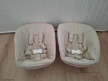 Stokke newborn set 2x incl speelboog beschikbaar voor biedingen