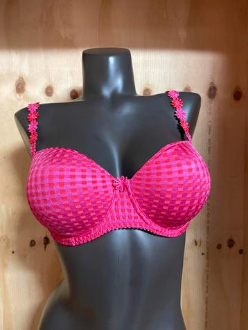Marie jo bh 75c en 70e model avero beschikbaar voor biedingen