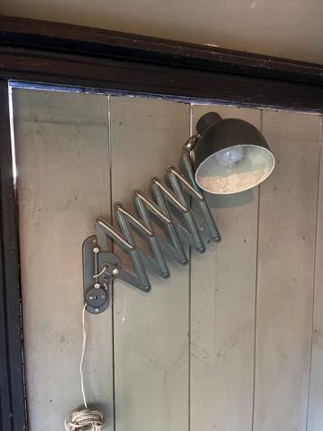 Vintage Scharnierlamp / Harmonicalamp beschikbaar voor biedingen