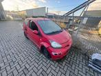 Toyota Aygo voor onderdelen / sloop, Auto diversen, Schadeauto's, Ophalen, Handgeschakeld, Toyota, Benzine