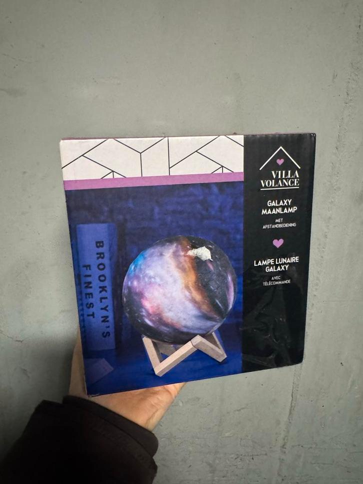 Villa Volance Galaxy Maanlamp, Huis en Inrichting, Lampen | Vloerlampen, Zo goed als nieuw, Minder dan 100 cm, Kunststof, Ophalen